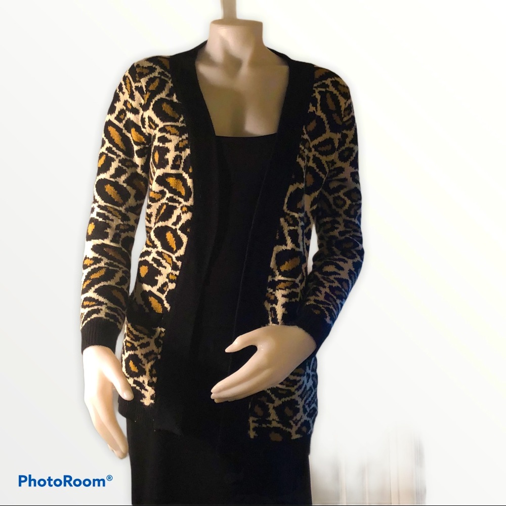 Timing Leopard Cardigan Small